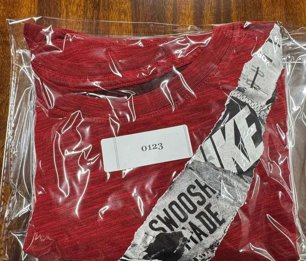Nike Men's Dri-FIT Slub Graphic Swoosh T-Shirt Red Style 923532-657